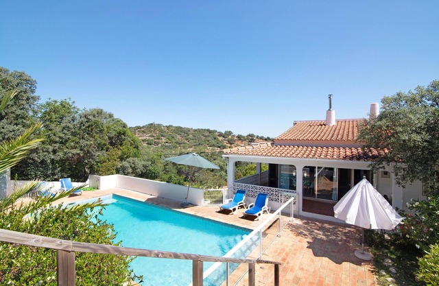 Villa 'Casa Kuito' con vistas a la montaña, piscina privada y Wi-Fi
