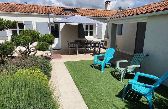 Villa d'Arçay-Villa-Confortable-Baño en la habitacion-Patio