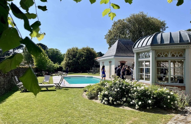 Villa de Charme à Pornic /12 Couchages /Piscine Chauffée /Plage à 150m