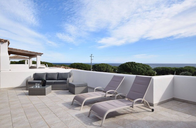 Villa en Budoni con 3 habitaciones, capacidad 7