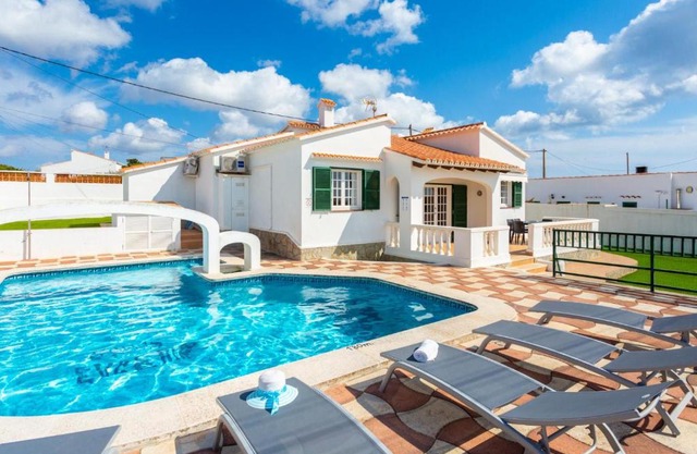 Villa Eugenia Large Private Pool AC WiFi