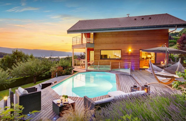 Propiedad de lujo. Lago y montañas, piscina (mayo-octubre) - OVO Network