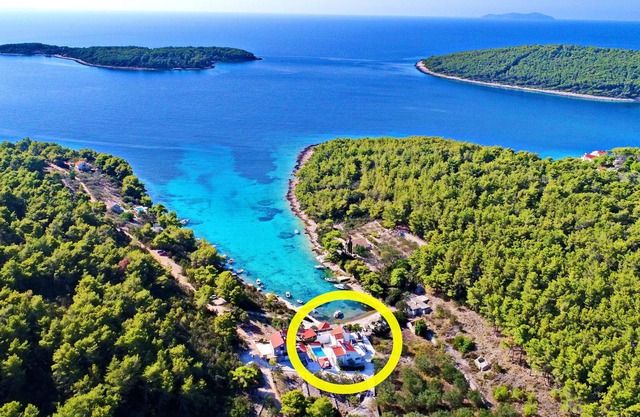 Villa Green Bay on Korcula – Crovillas GmbH