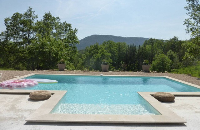 Villa in a green setting, not overlooked, facing the village of Bargemon