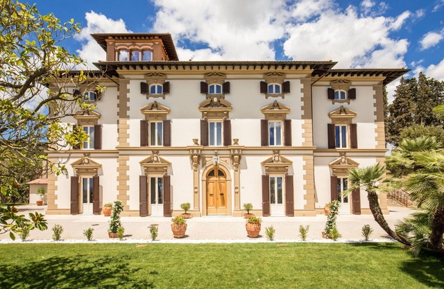 Villa en Castelvecchio con 7 habitaciones, capacidad 14