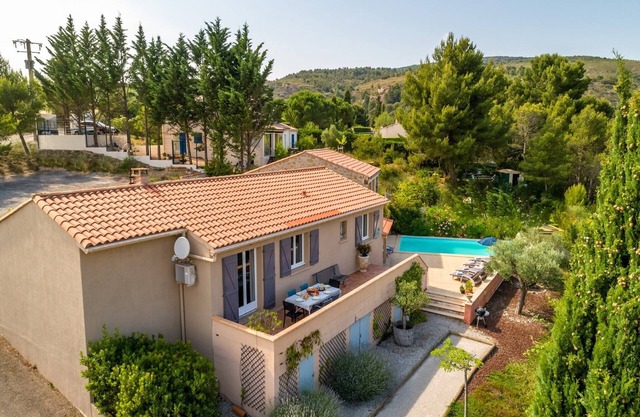 Villa en Caunes-Minervois con piscina privada