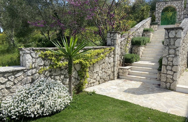 Villa en Corfú con piscina y vistas increíbles - The Grove