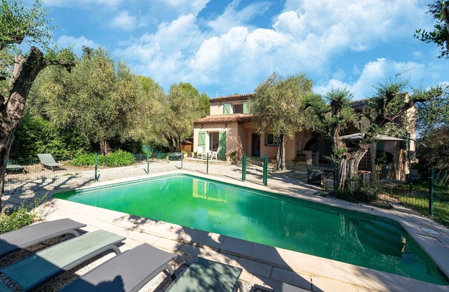 Villa en Mouans-Sartoux con Piscina y Playa