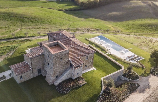 Villa en Radicondoli con 10 habitaciones, capacidad 22