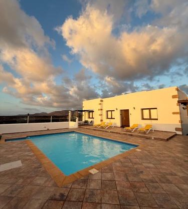 Villa la Hoya con piscina privada