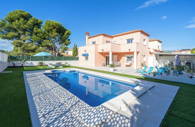 Villa "Las Palmeras" con piscina, balcón y Wi-Fi