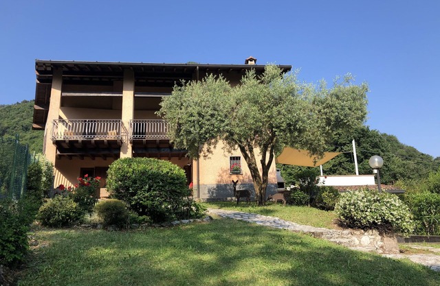 Piscina "LE FONTANELLE", aire acondicionado, vista al lago, viñedo, wi-fi gratis, barbacoa