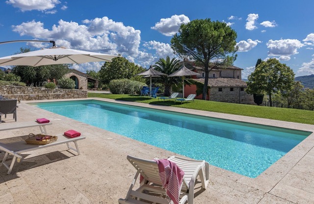 Villa Le Logge 12, Emma Villas