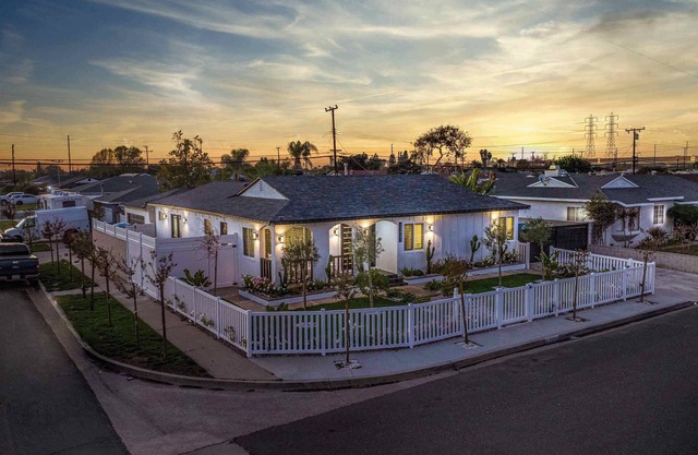 Villa Lux near Disneyland and Socal Gems