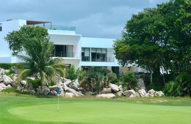 Villa Maya-Su Mansión Cruzando desde el mar Caribe