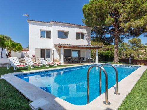 Villa Neus by Interhome