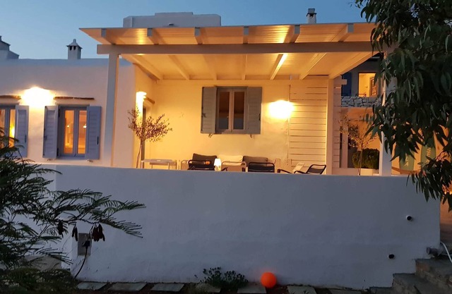 ENCANTO VILLA GOLDEN BEACH paros mar / playa más cercana-4-dormitorios 10 personas