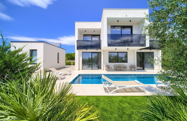 Villa Olive Garden with heated pool (Kvarner - Kornić)