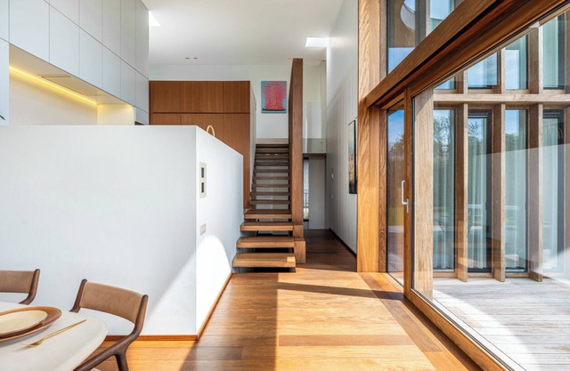 Villa Picasso - Lux Living