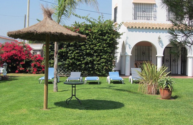 Casa con gran abertura jardín sobre la playa, 2 indépdts apartamentos, 8 a 12 pers