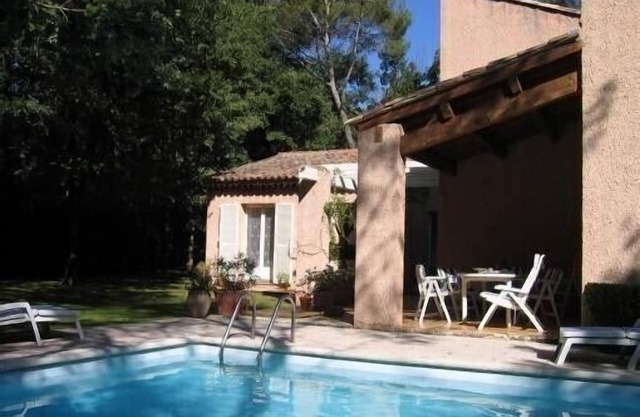 VILLA cerca de Aix-en-Provence, residencia tranquila!