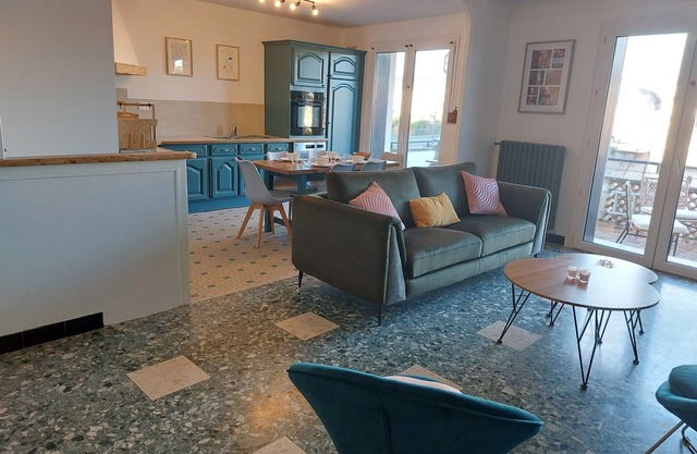 Villa Sixty, Apartment in the heart of the Bastide with exceptional view of the lot!