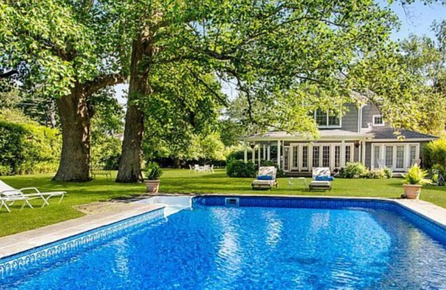 Villa Southampton Village