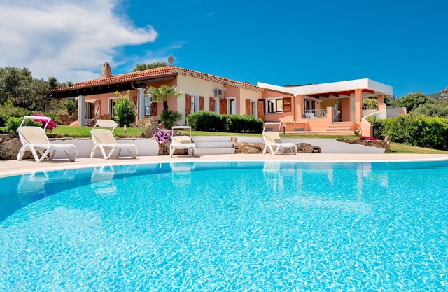 Villa Veronica, con piscina privada y vistas al mar en Costa Smeralda, Cerdeña