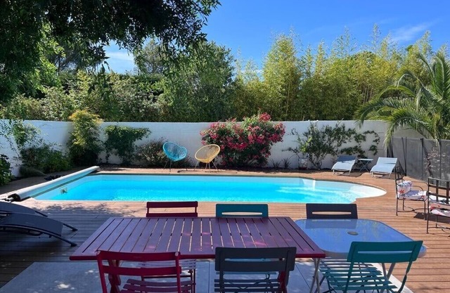 Villa with swimming pool