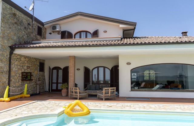 Villa con piscina privada, Wi-Fi y aire acondicionado