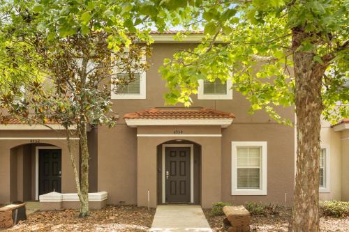 Villa with Private Pool and King Size Bed