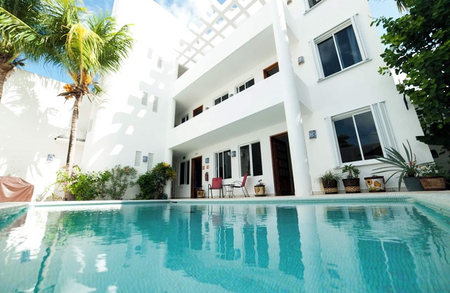 Villa con piscina impresionante!
