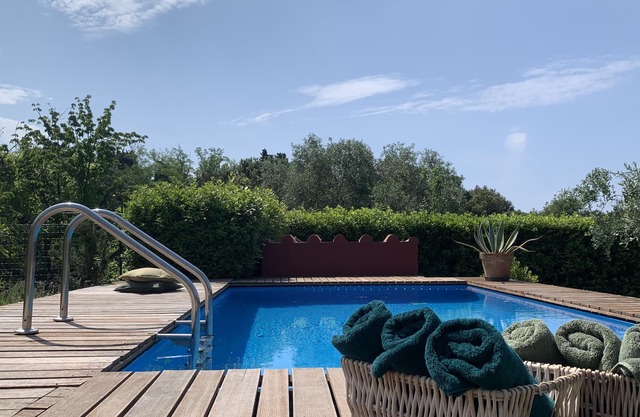 Villa with swimming pool - sea and boat view