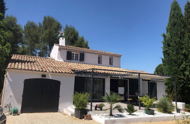 Villa con piscina en Pertuis Sud Luberon en Provenza