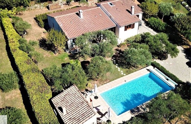 Villa with swimming pool and garden 2000m² parc du verdon - 10pers
