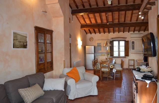 Villa con maravillosas vistas en el área de Creta Senesi