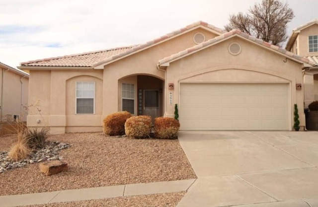 Visto House/ MEMORY FOAM BEDS & BIG SCREEN TV
