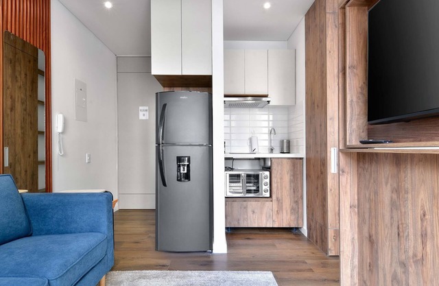 W Amazing 1BR w Beautiful View in Virrey