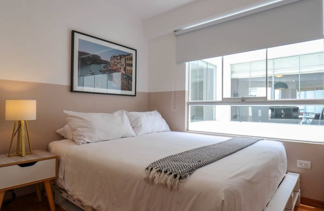 w Spacious 3BR With Balcony in Barranco