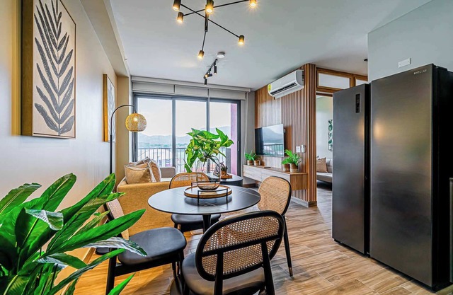 w* | Stunning 2BR w/ Great Deco in Centriqo