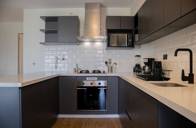 w Stylish 1BR in San Isidro