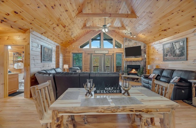 Walden's Ridge Cabin 4 Bedroom Cabin