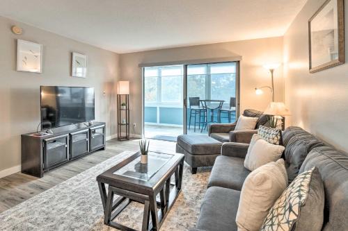 Walk to Beach Resort-Style Siesta Key Condo!