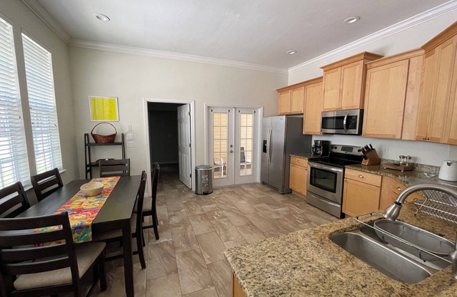 Casa de pueblo en pueblo