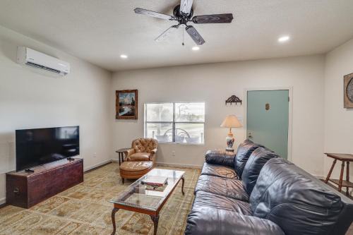 Walk to Historic Square Jacksboro Home with Yard