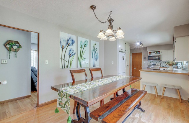 Walk to Park: Waterloo Home w/ Furnished Deck