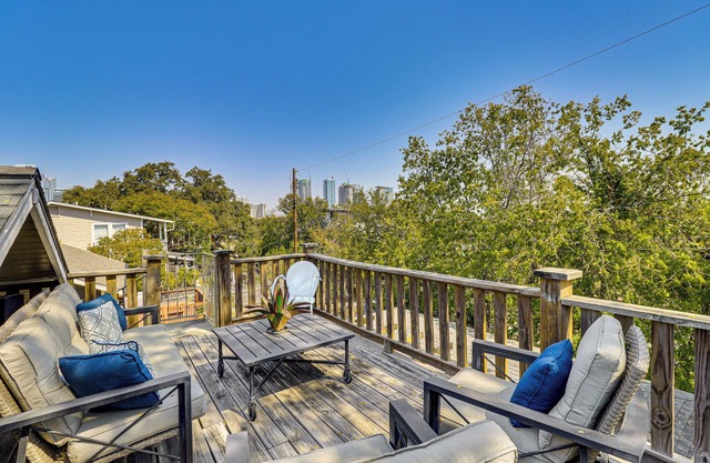 Walk to SoCo: Home w/ Decks & City Views in Austin