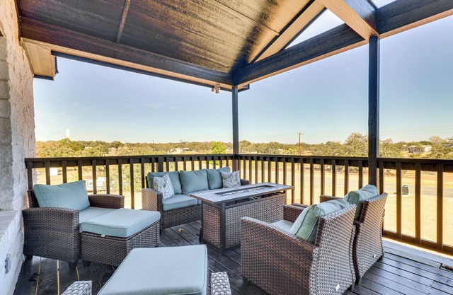 Walk to Water: Game Room at Buchanan Dam Home!