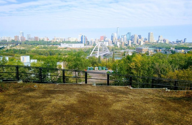 Walk to Whyte Ave, University Hospital, U of A, Buses, Trails!