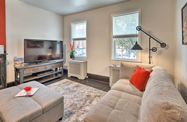 Walkable Philly Crash Pad in Coveted Passyunk!